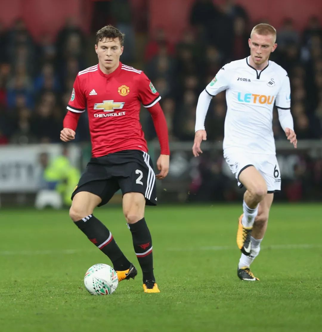 在足球比赛 在足球比赛