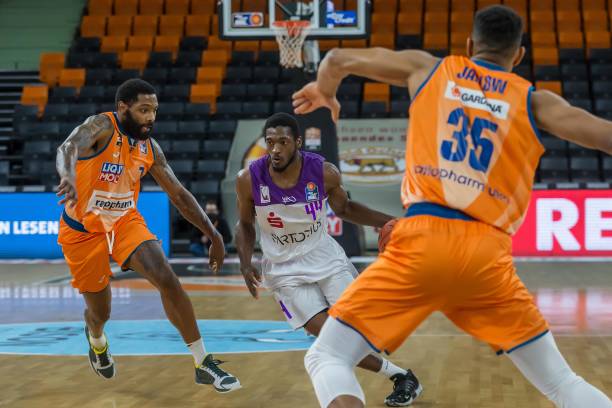 多次夺冠 多次夺冠